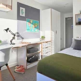 Ensuite Silver - Image 2