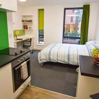 Studio Platinum - Image 2