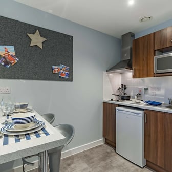 5 Bed Premium Studio - Image 4