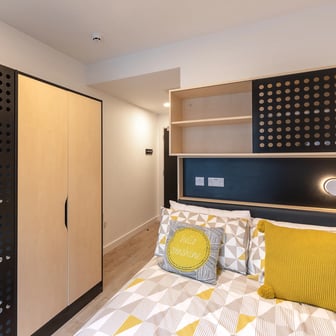 Standard En Suite - Image 1