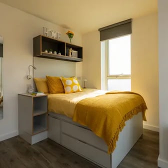 Gold Shared House - Image 1