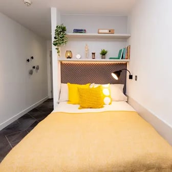 Platinum Ensuite - Image 1