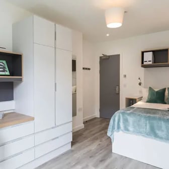 Silver Shared House - Image 3