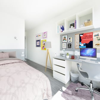 Gold En Suite - Image 2