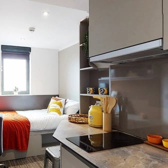 Silver Studio - Image 1