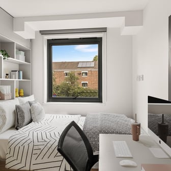 Bronze Studio - Image 1