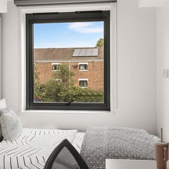 Bronze Studio - Image 1