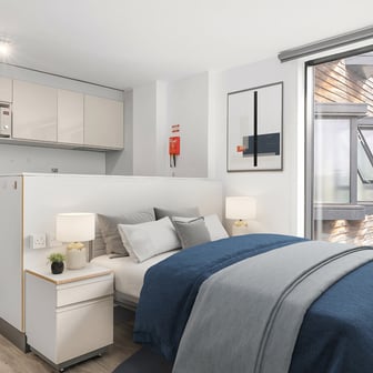 Gold Studio - Image 1