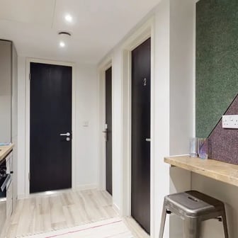 3 Bed Apartment - Image 2