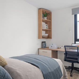 Bronze En Suite - Image 2