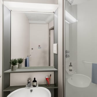2 Bed Apartment - Image 4