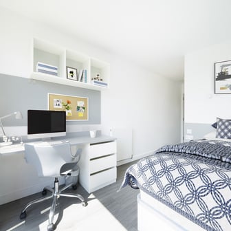 Gold En Suite - Image 1