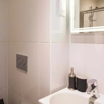 Bronze En Suite - Image 5
