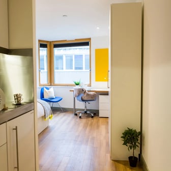 Silver En Suite - Image 4