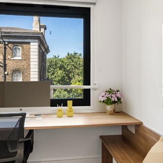 Gold En Suite - Image 3