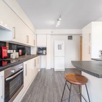 Bronze En suite - Image 3