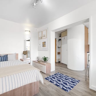 Silver Studio - Image 1