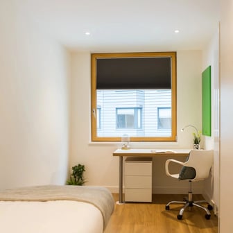 Bronze En Suite - Image 2