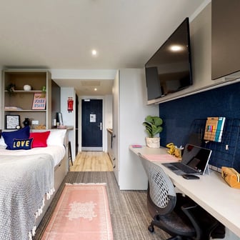 Gold Studio - Image 1