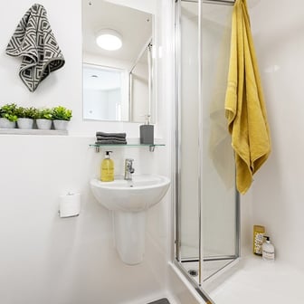 Premium Ensuite - Image 3