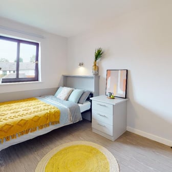 Silver 1 Bed Apartment - Image 1