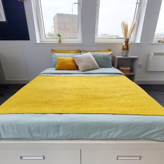 Gold Studio Plus - Image 1