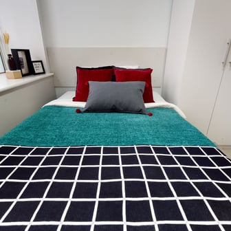 2 Bed Apartment - Image 1