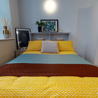 Gold Studio - Image 1