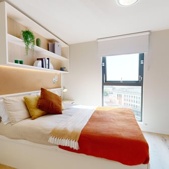 Gold Studio - Image 1