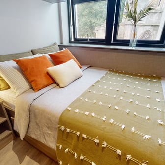 Silver Studio - Image 1