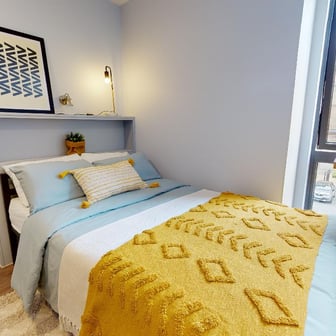 Silver Studio-2627 - Image 1