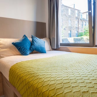 Gold Studio - Image 1