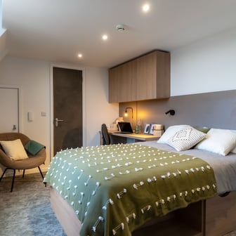 Platinum Studio - Image 1