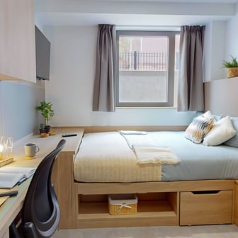 Silver Studio - Image 1