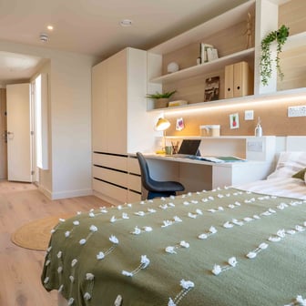 Silver Studio Plus - Image 1