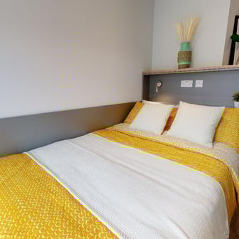 Bronze En Suite Plus-2627 - Image 1