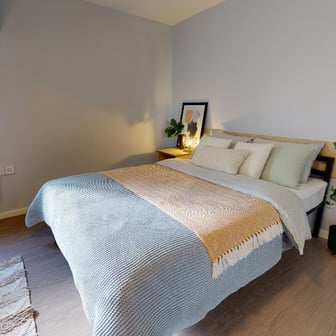 Bronze Studio - Image 1