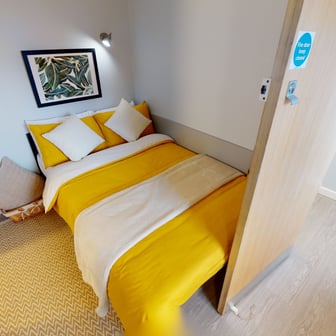 Gold 2 Bed Apartment - Image 1