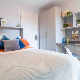 Platinum 2 Bed Apt Plus - Image 1