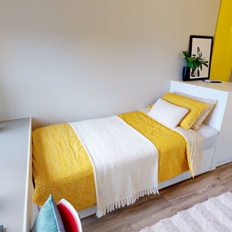 Gold Studio Plus - Image 1