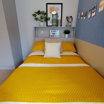 Gold En Suite - Image 1