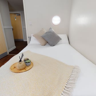 Silver Studio - Image 1