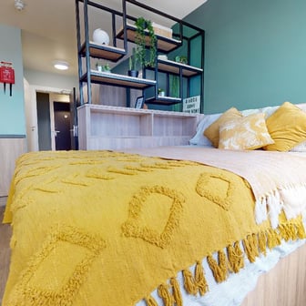 Silver Studio Deluxe - Image 1