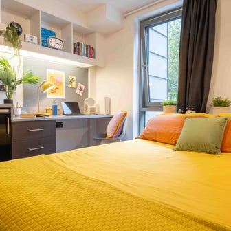 Bronze Studio - Image 1