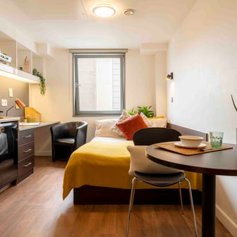 Silver Studio - Image 1