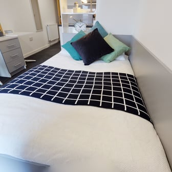 Silver Studio Plus - Image 1