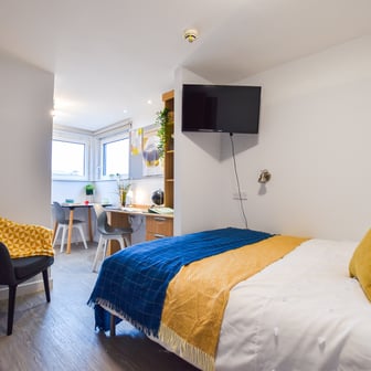 Bronze Studio - Image 1