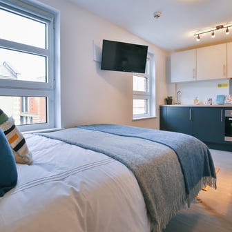 Gold Studio - Image 1