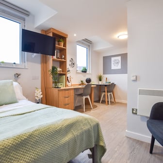 Silver Studio - Image 1