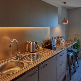 Classic En Suite - Image 5